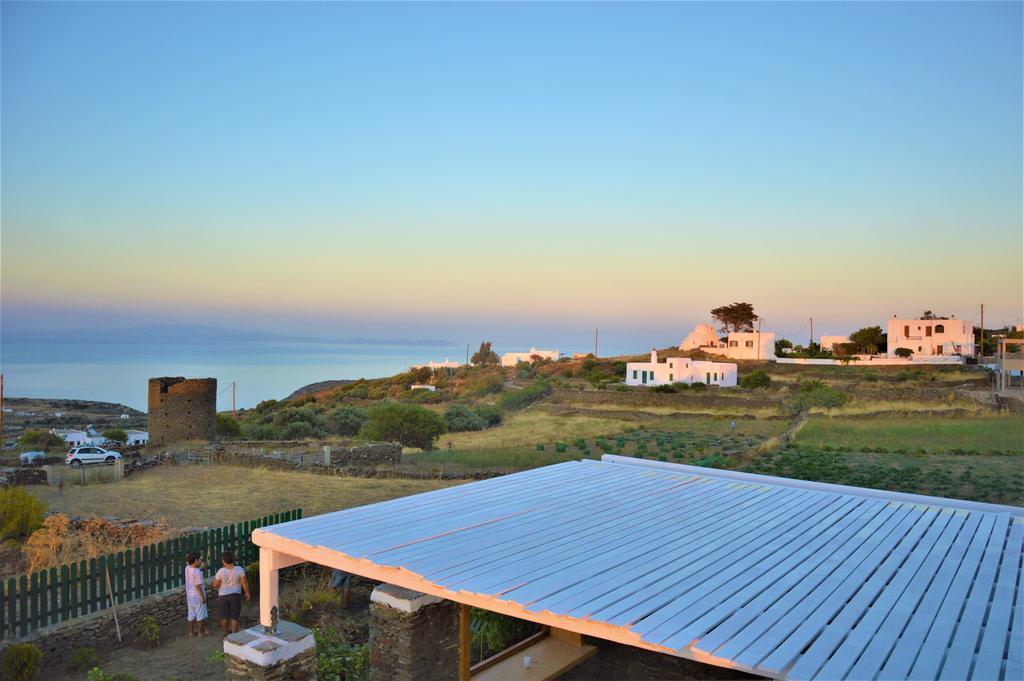Windmill Arades Suite Apollonía Exterior foto