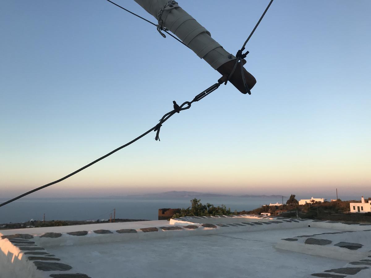 Windmill Arades Suite Apollonía Exterior foto